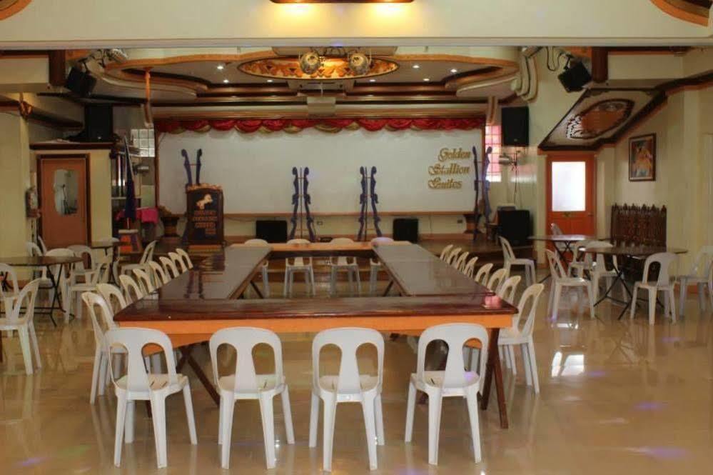 Golden Stallion Suites Cagayan de Oro Esterno foto